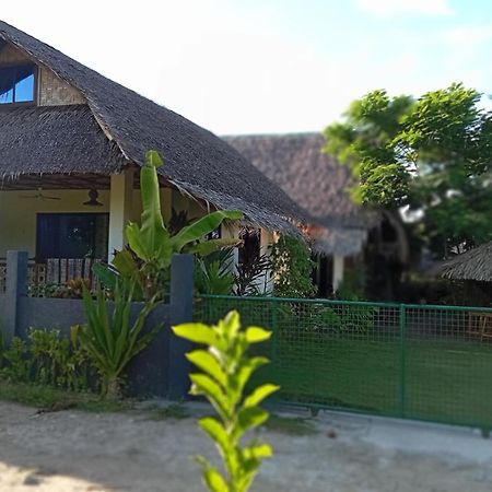Weeroona Huts Homestay Pacifico San Isidro  Kültér fotó