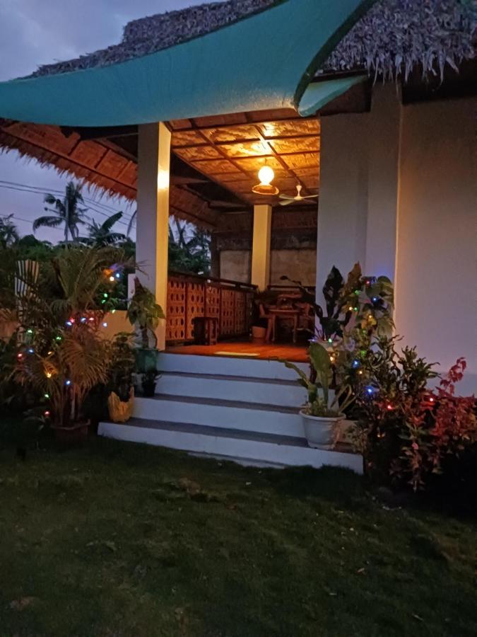 Weeroona Huts Homestay Pacifico San Isidro  Kültér fotó